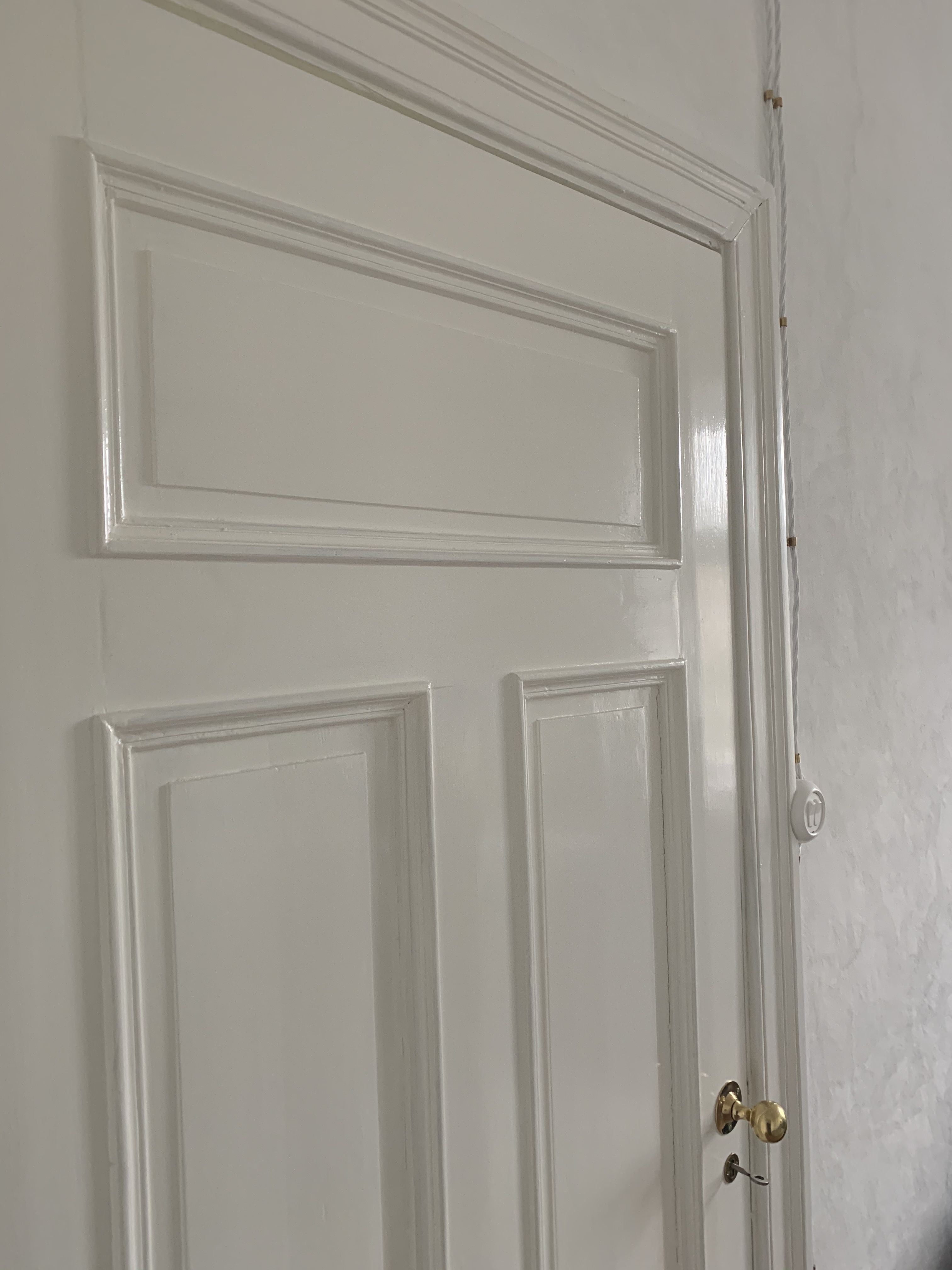 Reflection of Light – Linseed Oil Paint Makes All the Difference